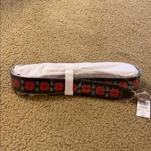 BUNDLE for @fashionfind411 Henri Bendel  Strap